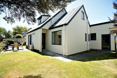 Photo of property in 48a Oxley Avenue, St Albans, Christchurch, 8014