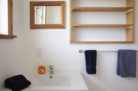 Photo of property in 64 Cologne Street, Martinborough, 5711