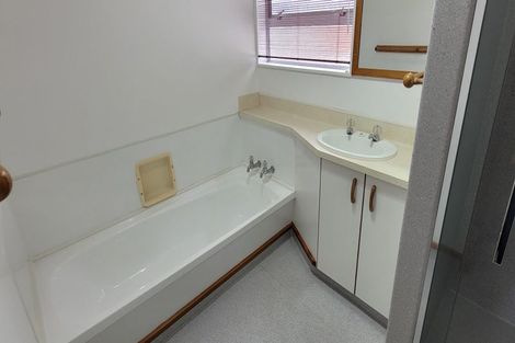 Photo of property in 8 Burns Street, Westown, New Plymouth, 4310