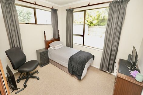Photo of property in 62 Acacia Street, Kelvin Grove, Palmerston North, 4414