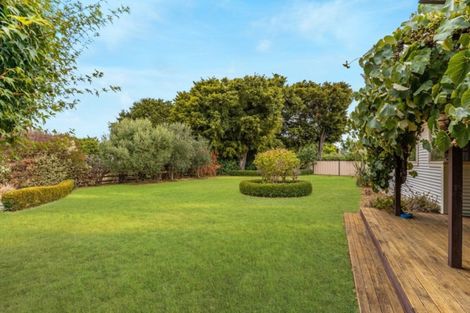 Photo of property in 46 Charles Street, Carterton, 5713