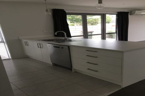 Photo of property in 2/28 Hobson Street, Thorndon, Wellington, 6011