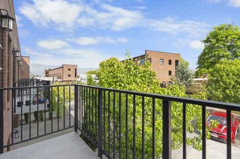 Photo of property in 12 Village Quarter Lane, Frankton, Hamilton, 3204