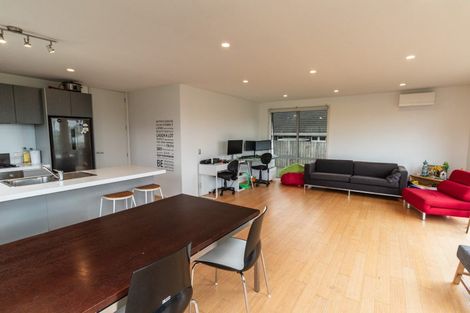 Photo of property in 48a Bassett Road, Johnsonville, Wellington, 6037