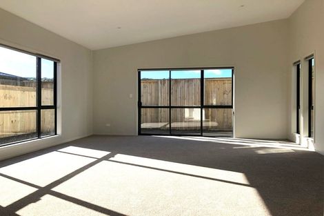 Photo of property in 35 Awataha Crescent, Pyes Pa, Tauranga, 3110