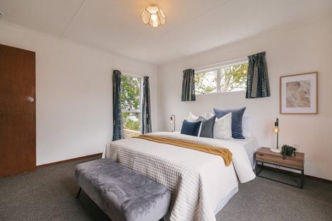 Photo of property in 1 Willowstream Grove, Cloverlea, Palmerston North, 4412