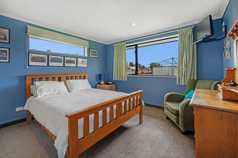 Photo of property in 8 Herbert Street, Gore, 9710