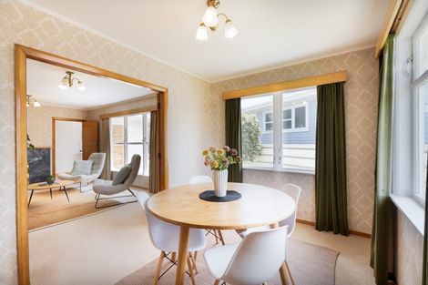 Photo of property in 25 Baylands Drive, Newlands, Wellington, 6037