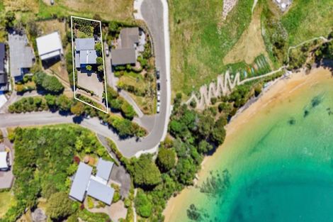 Photo of property in 25 Cook Crescent, Kaiteriteri, Motueka, 7197