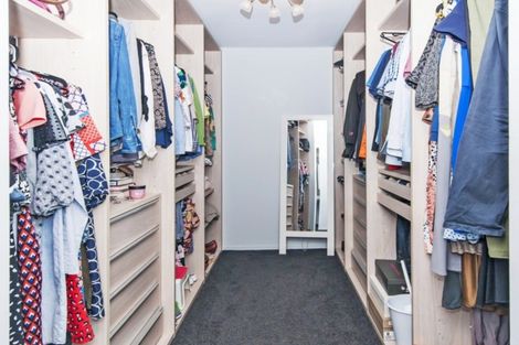 Photo of property in 11 Courtfield Close, Parklands, Christchurch, 8083