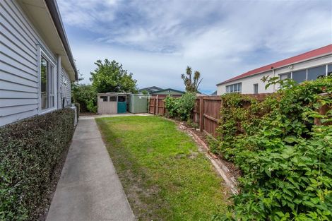 Photo of property in 35 Dampier Street, Woolston, Christchurch, 8023