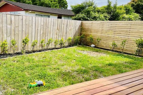 Photo of property in 11e Mandarin Place, Half Moon Bay, Auckland, 2012