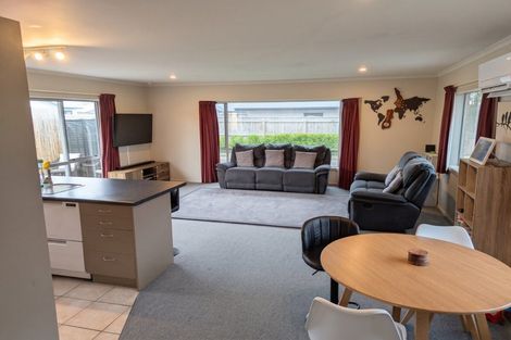 Photo of property in 44 Hokio Beach Road, Levin, 5510