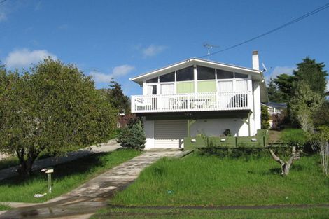 Photo of property in 33 Ennis Avenue, Pakuranga Heights, Auckland, 2010