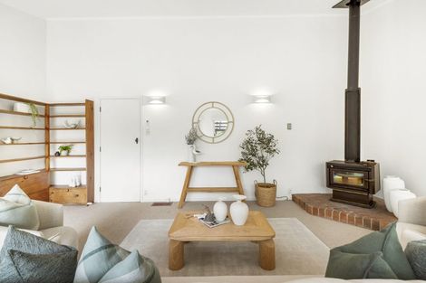 Photo of property in 13 Kauri Road, Birkenhead, Auckland, 0626