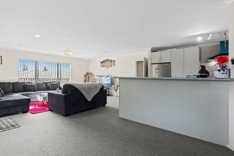 Photo of property in 12 Dowman Place, Te Puke, 3119