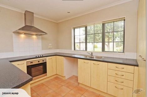 Photo of property in 32 Espalier Drive, Henderson, Auckland, 0612