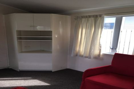 Photo of property in 2/15 Adriatic Avenue, Henderson, Auckland, 0612