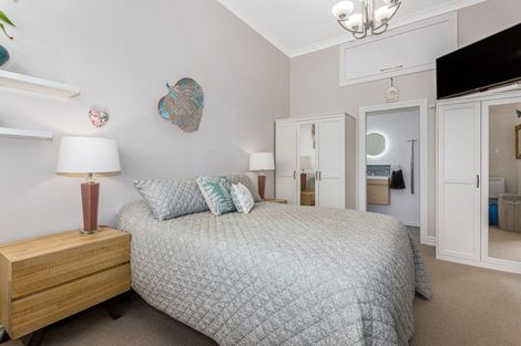 Photo of property in 60 Stanley Street, Berhampore, Wellington, 6023