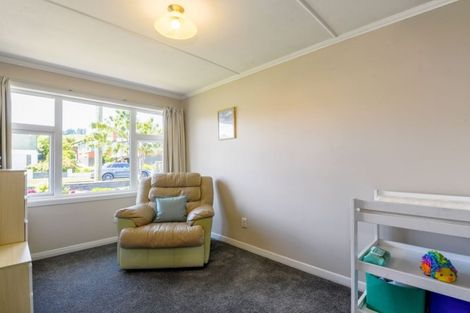 Photo of property in 54 Elwyn Crescent, Green Island, Dunedin, 9018