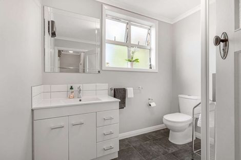 Photo of property in 21 Moore Avenue, Tawhero, Whanganui, 4501