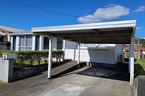 Photo of property in 32 Pendarves Street, New Plymouth, 4310