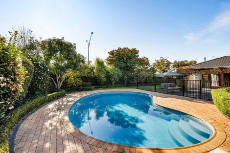 Photo of property in 21 Cate Road, Rototuna, Hamilton, 3210
