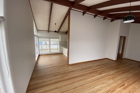 Photo of property in 95 Ennis Avenue, Pakuranga Heights, Auckland, 2010