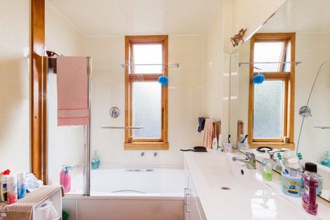 Photo of property in 7 Lyndhurst Street, Takaro, Palmerston North, 4412