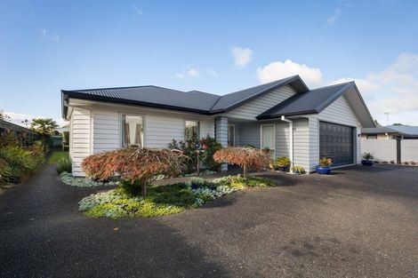Photo of property in 8 Kasey Josh Place, Katikati, 3129