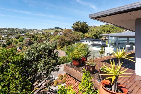 Photo of property in 6 Challenger Lane, Redcliffs, Christchurch, 8081