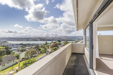 Photo of property in 37 Pikarere Street, Titahi Bay, Porirua, 5022