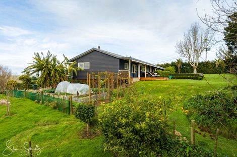 Photo of property in 147 Petley Road, Paparoa, 0571