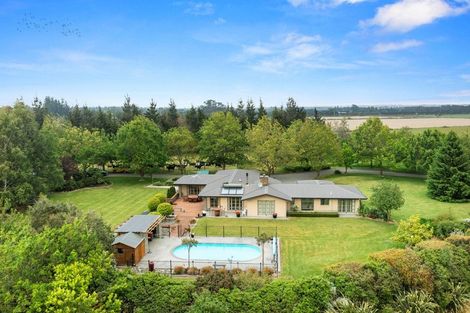 Photo of property in 900 Loburn Whiterock Road, Loburn, Rangiora, 7472