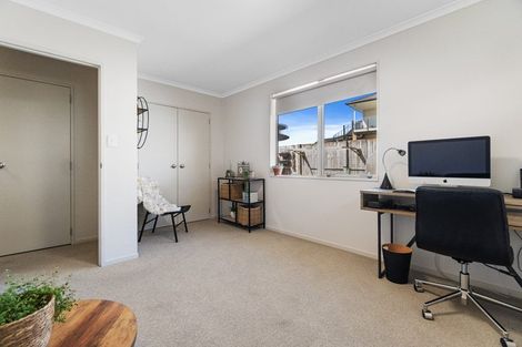 Photo of property in 4 Ruske Place, Grandview Heights, Hamilton, 3200