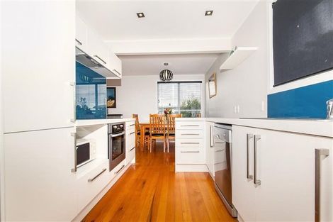 Photo of property in 29 Tirimoana Road, Te Atatu South, Auckland, 0602