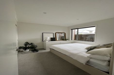 Photo of property in 2/2 Warrant Officer Lane, Hobsonville, Auckland, 0616