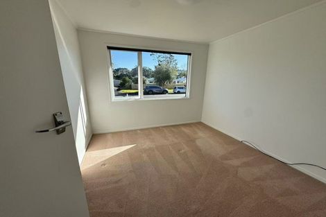 Photo of property in 80 Riverpark Crescent, Henderson, Auckland, 0610