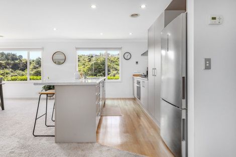 Photo of property in 47 Te Puia Drive, Aotea, Porirua, 5024