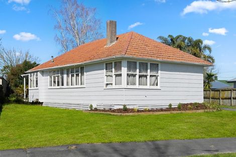 Photo of property in 10 Holland Road, Fairfield, Hamilton, 3214