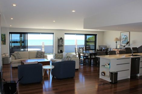 Photo of property in 72 Parapara Beach Road, Parapara, Collingwood, 7182