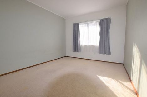 Photo of property in 9 Rathgar Road, Henderson, Auckland, 0610