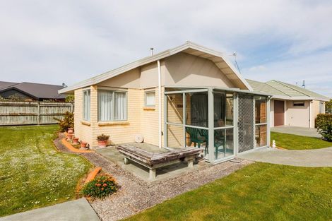 Photo of property in 4 Foxtail Fern, Kelvin Grove, Palmerston North, 4414