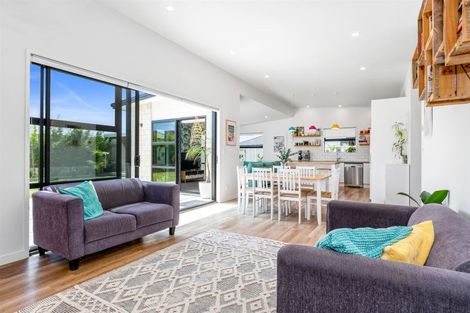 Photo of property in 151 The Boulevard, Papamoa Beach, Papamoa, 3118