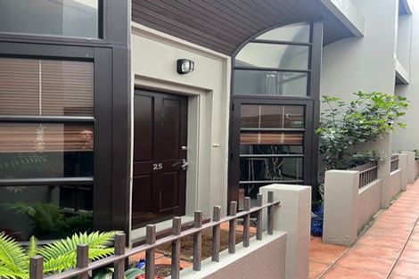 Photo of property in Mendosa Terraces Apartments, 25/9 Ebor Street, Te Aro, Wellington, 6011