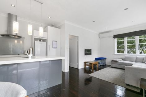 Photo of property in 11 Hinemoa Street, Waiwhetu, Lower Hutt, 5010