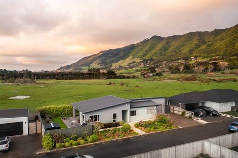 Photo of property in 7 Tapuhikura Street, Waikanae, 5036