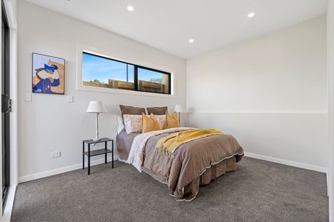 Photo of property in 32 Mahinga Kai Road, Orewa, 0931