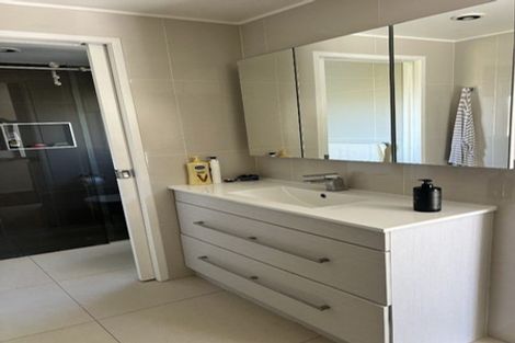 Photo of property in 9 Woodgers Way, Somerville, Auckland, 2014