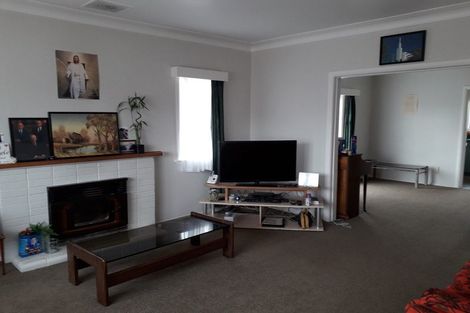 Photo of property in 43 Willis Road, Papakura, 2110